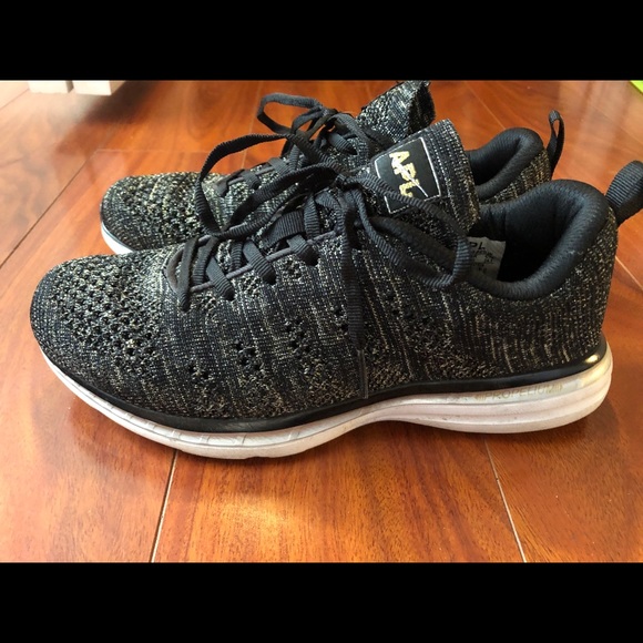 APL Running Shoes - Picture 2 of 3